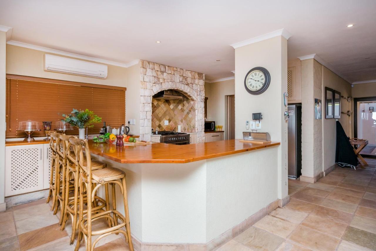 דירות דה קלדרס Whale Waters Self Catering Gansbaai מראה חיצוני תמונה