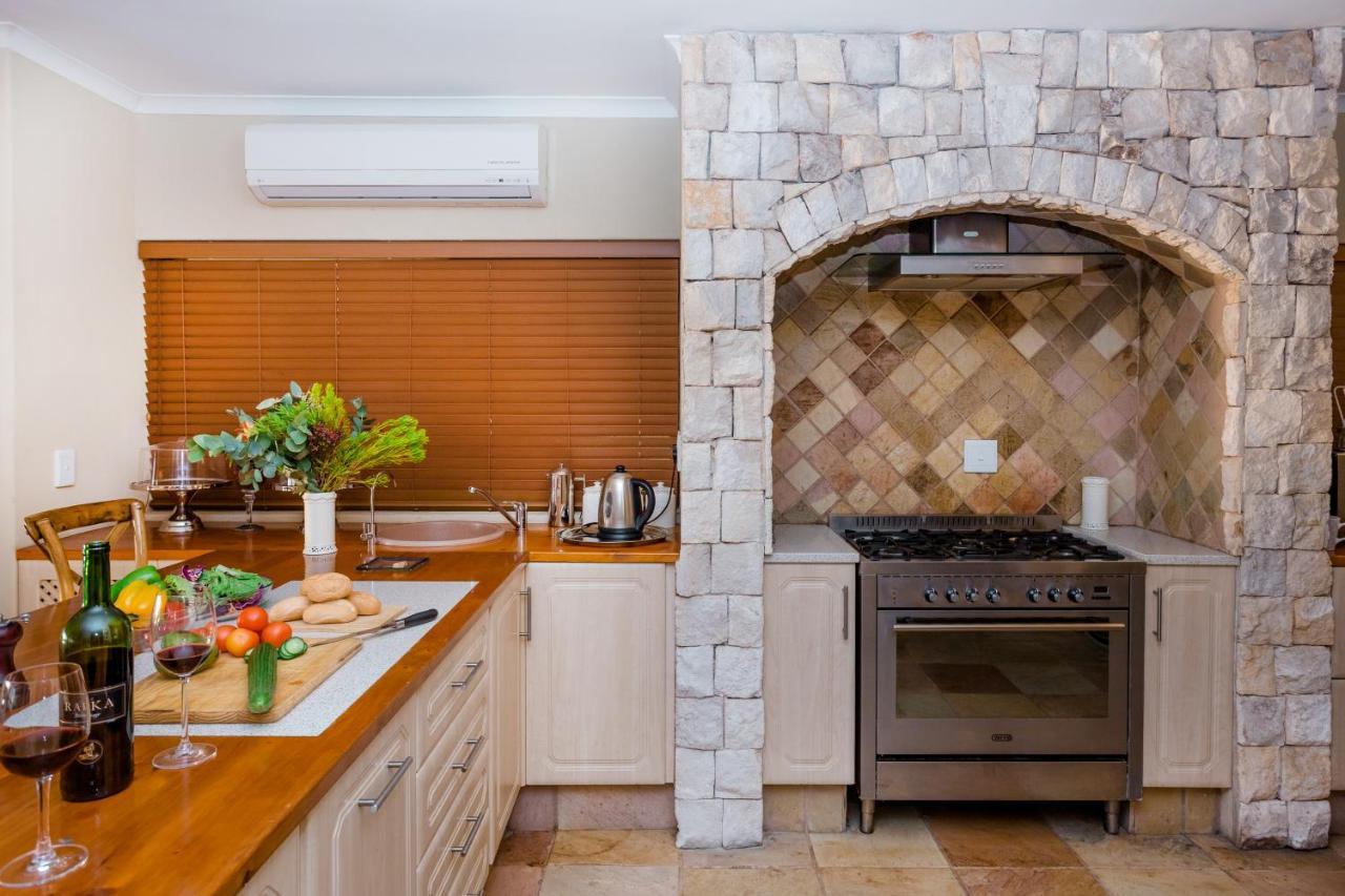 דירות דה קלדרס Whale Waters Self Catering Gansbaai מראה חיצוני תמונה